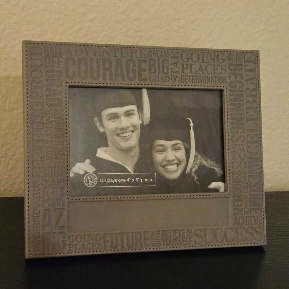 Graduate Frame - Picture 3 of 3